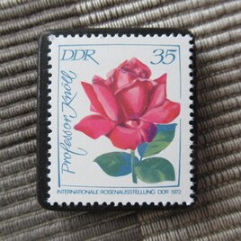 ドイツ　薔薇切手ブローチ10787