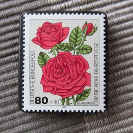 ドイツ　薔薇切手ブローチ10790