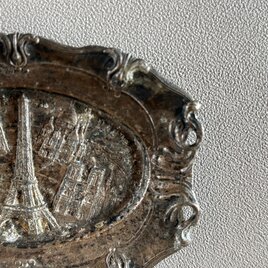 フランスの古いシャビーな小物入れ　アクセサリー入れ　アンティーク　ヴィンテージ　シルバープレート　小皿