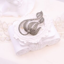 【フランス買付】マーカサイトフローラルモチーフ ブローチ＊Marcasite Style Brooch 1960s–1970s