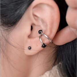 ブラックオニキスxシルバー色 ダブル イヤーカフ