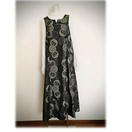 485　１点物　ジャンパースカート　テントラインワンピース　大島紬　小さいサイズ　黒