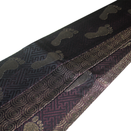 正絹リバーシブル角帯｜遊び心溢れる「足あと」× 伝統の「青海波」