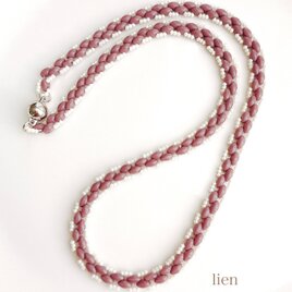 ビーズネックレス