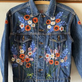 ブーケのデニムジャケット