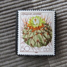 ドイツ　サボテンの花切手ブローチ10797