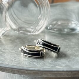 PM67-【 Monet 】モネ・ヴィンテージピアス 50's Silver Tone Black Enamel Paint