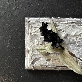 すずらんのコサージュ黒 B