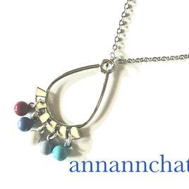 【フランス　ゆらゆらゆれる　５色　エナメル　ネックレス】