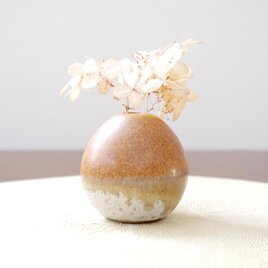 山吹色とマット釉のかけ分け一輪挿し