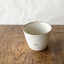 カップ　自転車と街灯