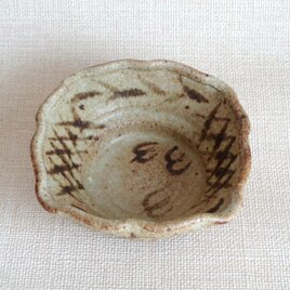 足付き四方鉢（つばめa）