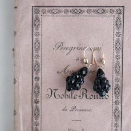 フレンチジェットピアス