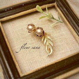 classic berry drop  クラシックベリーのアンティークブローチ 〈beige〉フォーマルのコピー