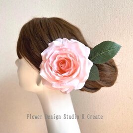 ピンクの薔薇と葉っぱの髪飾り　花径12cm　フラメンコ　フローレス　ピンク　バラ