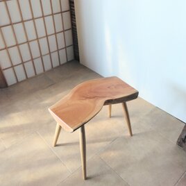 自然木のサイドテーブル　　ミニテーブル・スツール・ディスプレイ・欅一枚板・無垢材