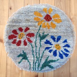 ペルシャ　ギャッベ ミニマット 円形　ラグ　横39x37㎝　グレー　色とりどりの花　Z2826