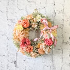プリザーブドローズいっぱいのリース（サーモンピンク）[a20261010]