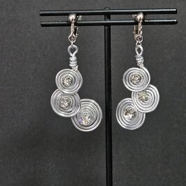 トリプルサークルシルバーイヤリング　(弧)