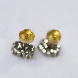 シトリン・ローズカットのピアス（4mm・チタンポスト）