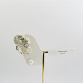 en ー縁ー ／大人なｲﾔｰｱｸｾｻﾘｰ／軽くて痛くなりにくい耳飾り／SUS316L／e001ﾎﾜｲﾄｾｰｼﾞｸﾞﾘｰﾝ