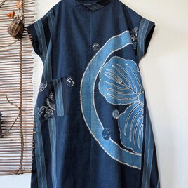 古布リメイク　家紋＋縞木綿のロールカラー　AラインBigワンピース　襤褸　刺し子　古布　着物リメイク　