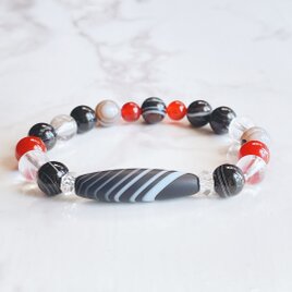 ✦一点限定✦人間関係の流れを変えたい方へ チベット天珠・天眼石・ヒマラヤ水晶・赤瑪瑙 天然石ブレス パワーストーン No.675