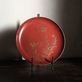 赤に金の草花◆時代物　漆芸漆金縁中皿　骨董・antiques　暮らしに。古道具　古漆器　江戸後期