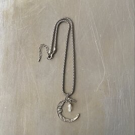 Vintage USA retro moon face crystal quartz necklace