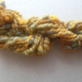 草木染　手紡ぎ糸NO９