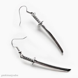 刀ピアス【イヤリング等変更可】