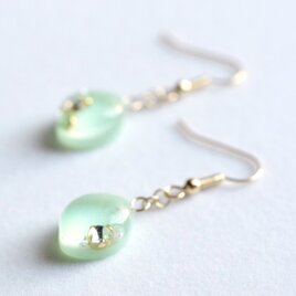 レジンアート　マーキスピアス〈調和の予感〉