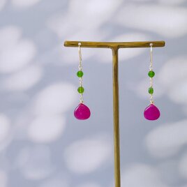 14KGF クロムダイオプサイドとワインカラージェイドのピアス イヤリング