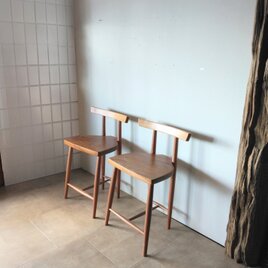 ゆったりカウンターチェア　欅・無垢材・ハイスツール・ディスプレイにも