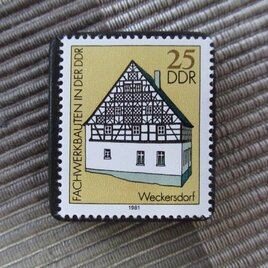 ドイツ　伝統家屋切手ブローチ10806