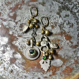 oldコインと多彩oldアフガンメタル、民族鈴のアンシメトリーピアス