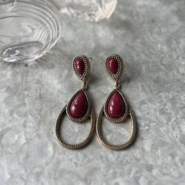 P758-ヴィンテージピアス U.S.A.  Bordeaux Cabochon Gold-Tone Dotwork