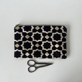 モロッコファブリックのポーチ