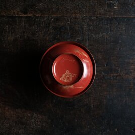 亀と鶴◆赤で素敵。古輪島塗　漆芸沈金蓋付椀　古漆器　古民家　骨董・antiques 大正期【捲れ多め】