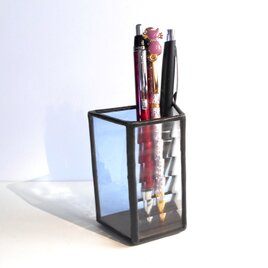 背面青のステンドグラス&他の面は透明の板硝子のペン立て