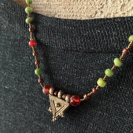 ＊古のとらいばるなネックレス。@エチオピアメタルチャーム＋フランスデッドストックシードビーズ＋貿易風のビーズ＋古いビーズなど