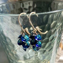 Deep sea falls　深海のバミューダブルー