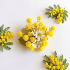 春を告げるミモザのコサージュ  卒業式　入学式　発表会