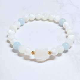 ✦白猫ブレスレット｜優しく穏やかな自分へ♪ホワイトシェル（白ネコ・白ねこ）マザーオブパール・アクアマリン ブレス No.853