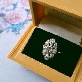 《Avon》 “Chesterfield Collection” エイボン ヴィンテージリング 16号