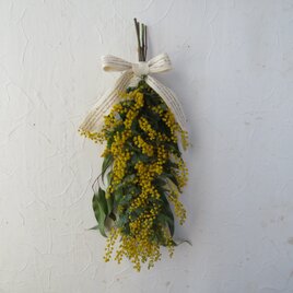 ミモザとレモンユーカリのスワッグ