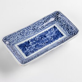 古伊万里 染付蛸唐草牡丹文 長皿 江戸後期 E2130