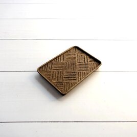 小さな木彫のトレイ　栗渋染め