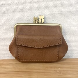 ぱかっと開くとお部屋が3つの親子がまぐち♪外ポッケが付いた親子ねこ口金の四角い本革ミニ財布