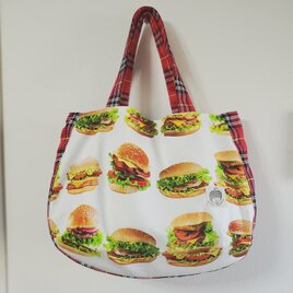普段使いのマチたっぷりトートバッグ ハンバーガー×タータンチェック柄